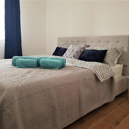 Apartman Astra Sremska Mitrovica Bagian luar foto