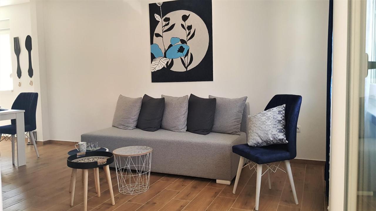 Apartman Astra Sremska Mitrovica Bagian luar foto