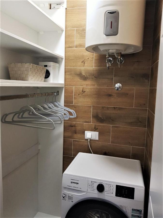 Apartman Astra Sremska Mitrovica Bagian luar foto